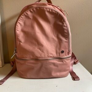 Lululemon Coral Rose City Adventurer Backpack 17L
Multiple Pockets Travel Gym